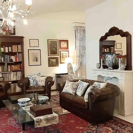La Villa Bianca - Appartamento In Villa Sesto Fiorentino Exteriör bild